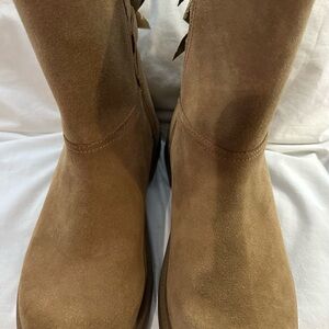 UGG Women's Brown Suede Winter Boots